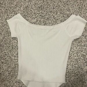 Wide scoop White Top-garage